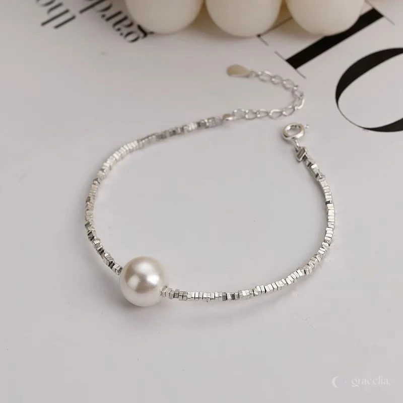 What does \Everglow\ mean for the long-term appearance of the anklet?